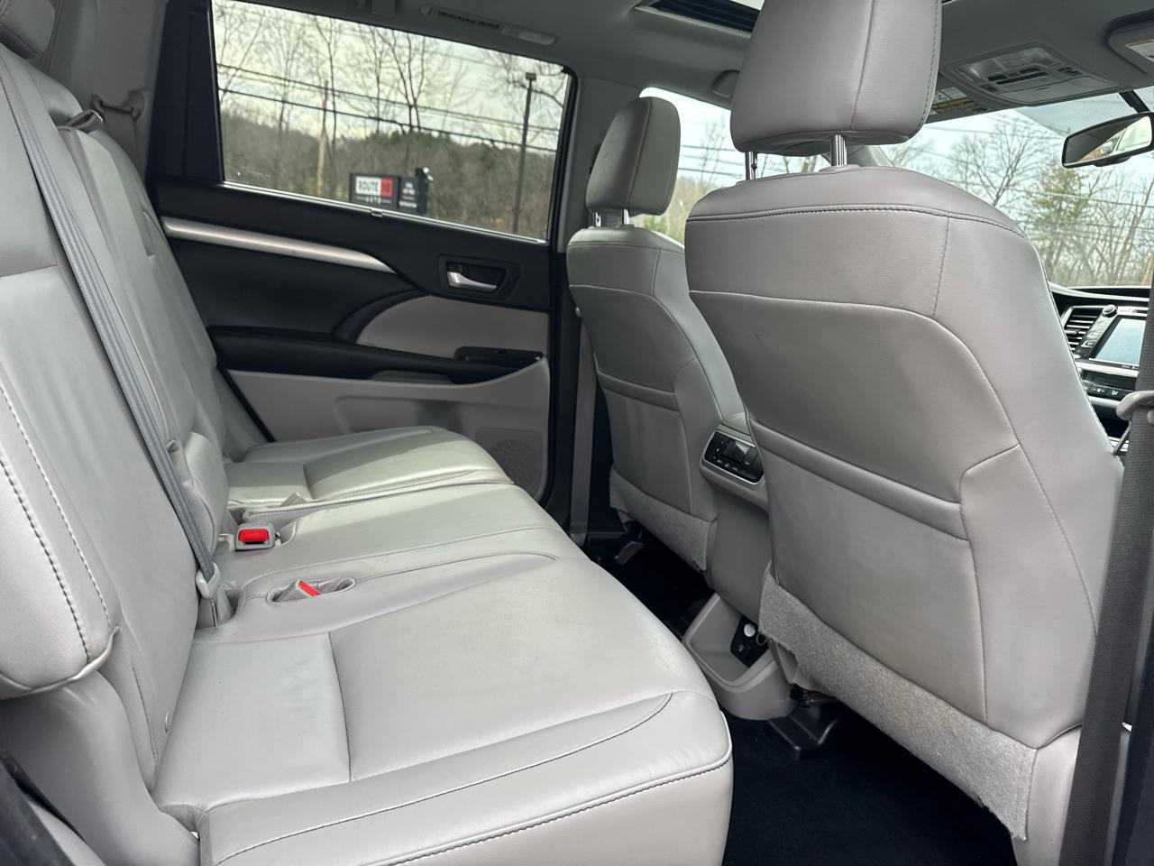 Toyota Highlander  2015