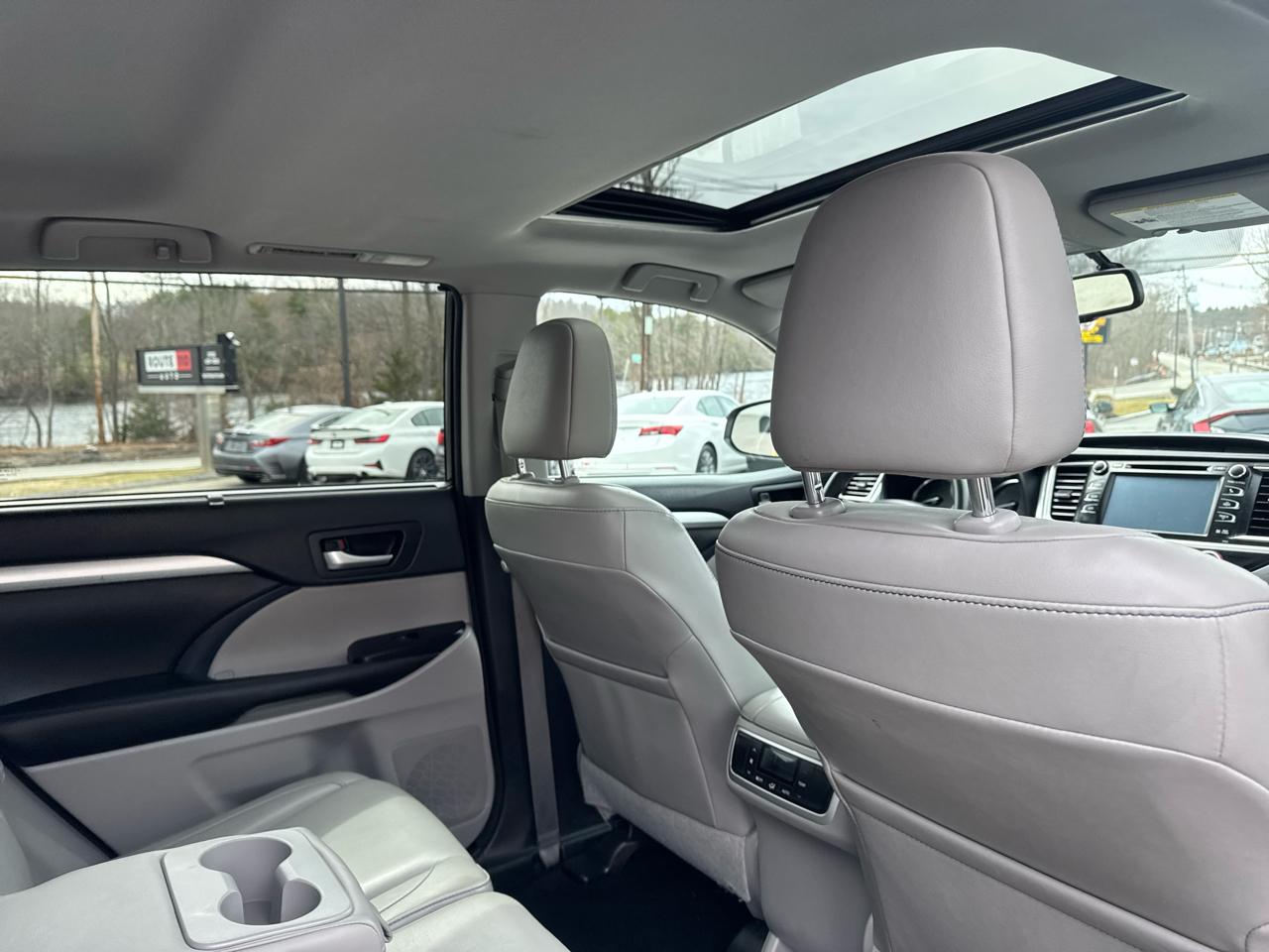 Toyota Highlander  2015