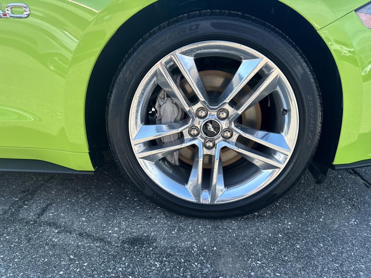 Ford Mustang  2020