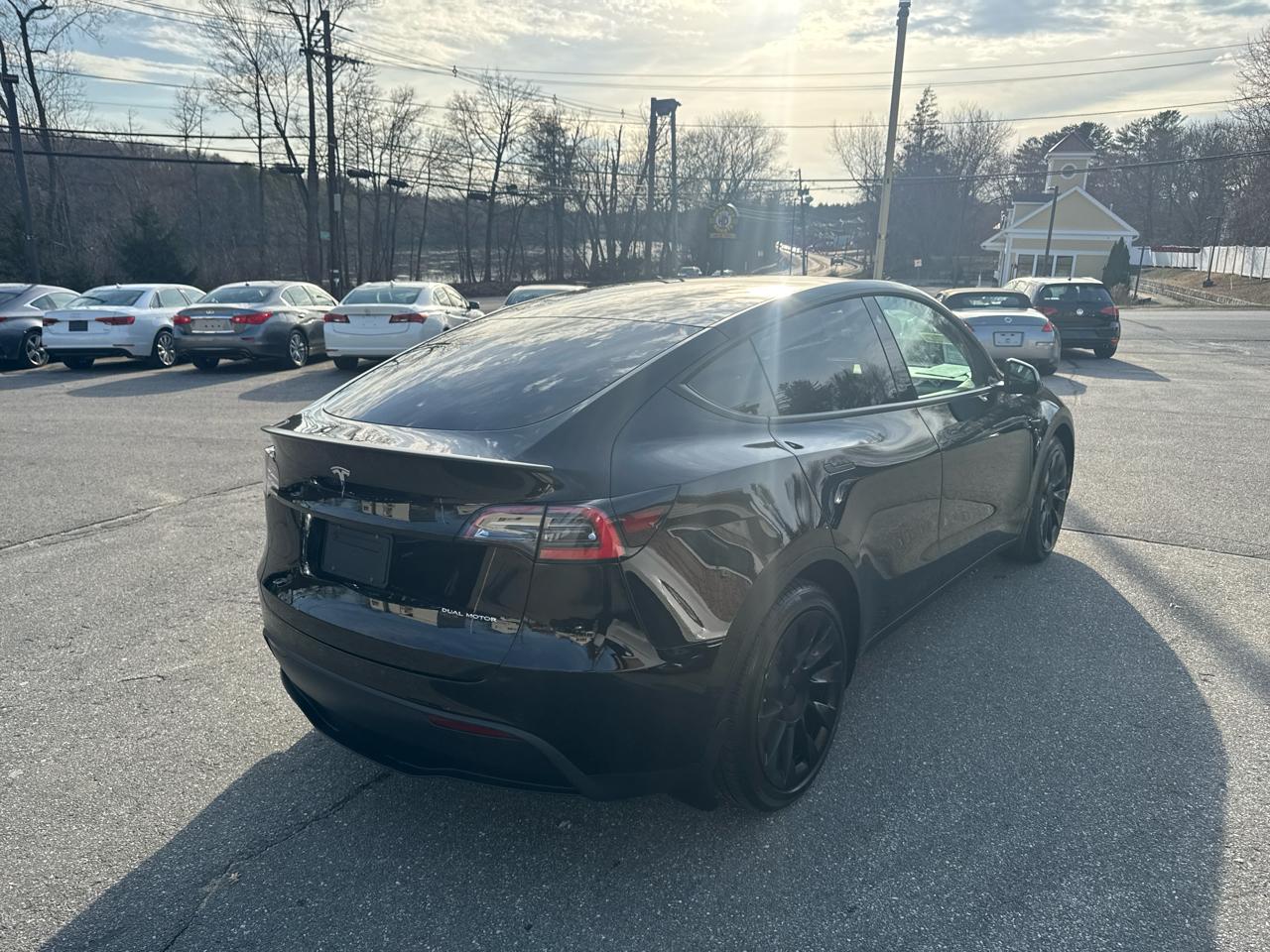 Tesla Model Y  2021