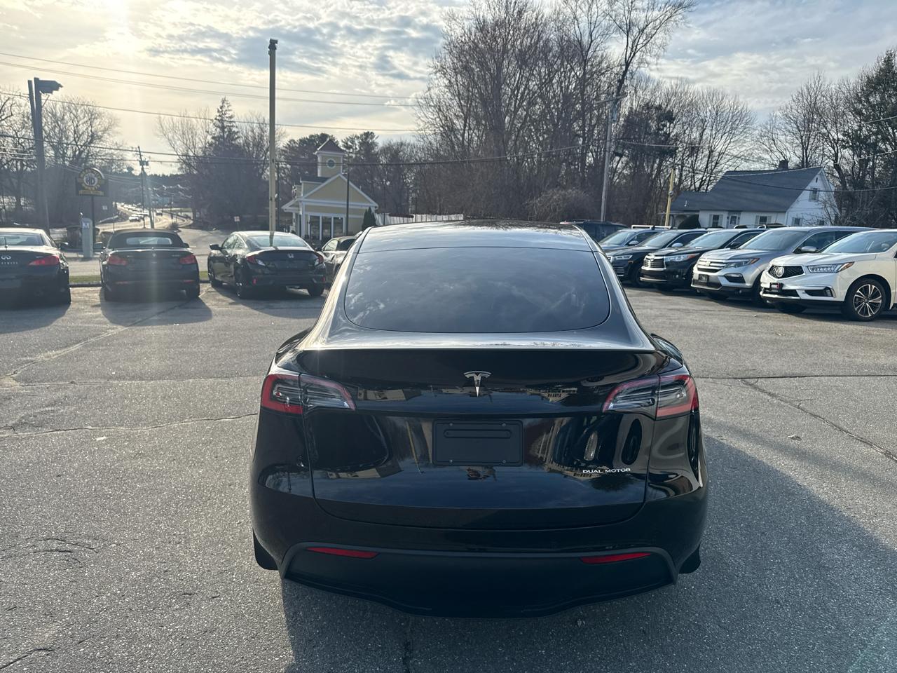 Tesla Model Y  2021