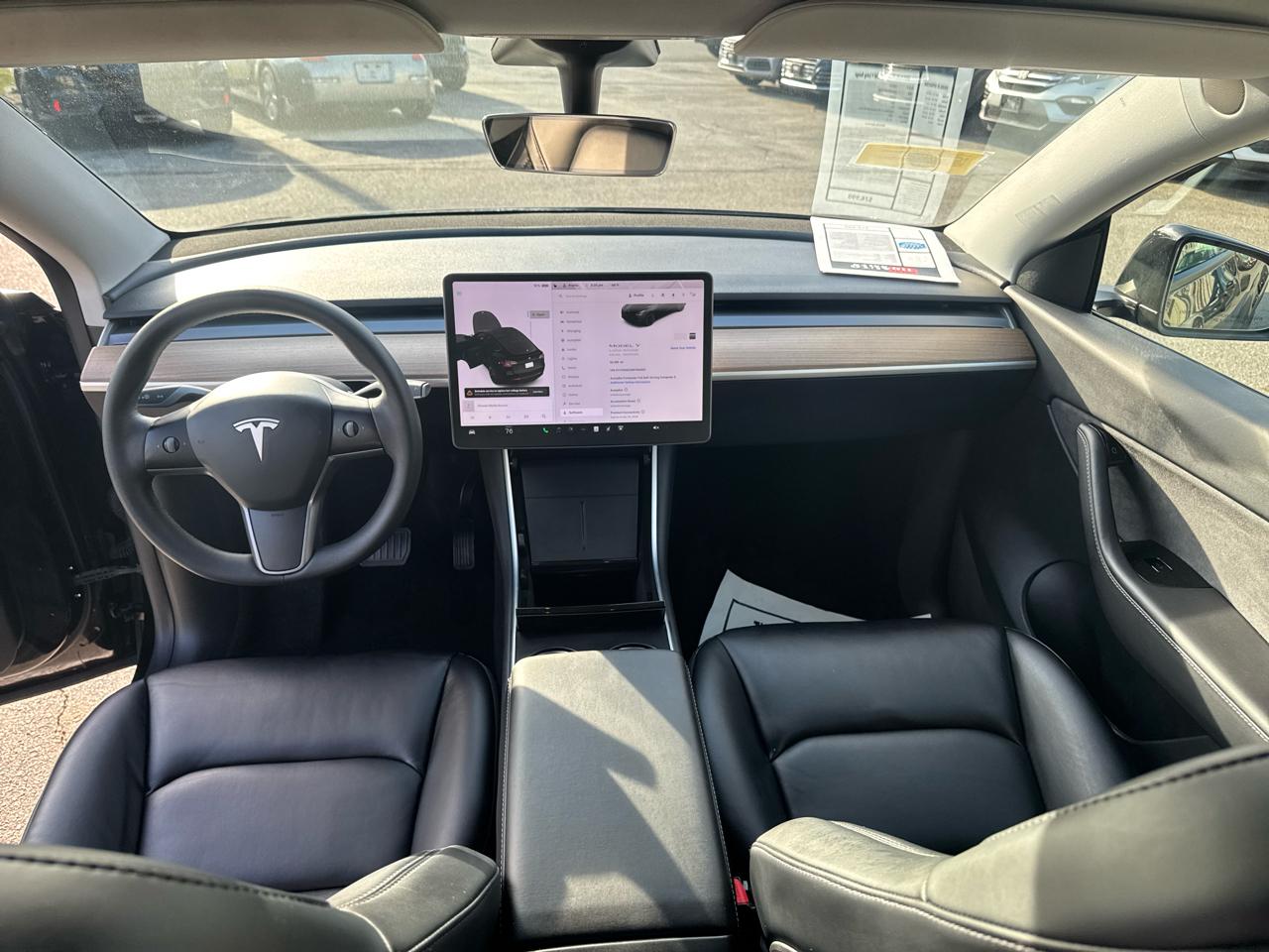 Tesla Model Y  2021