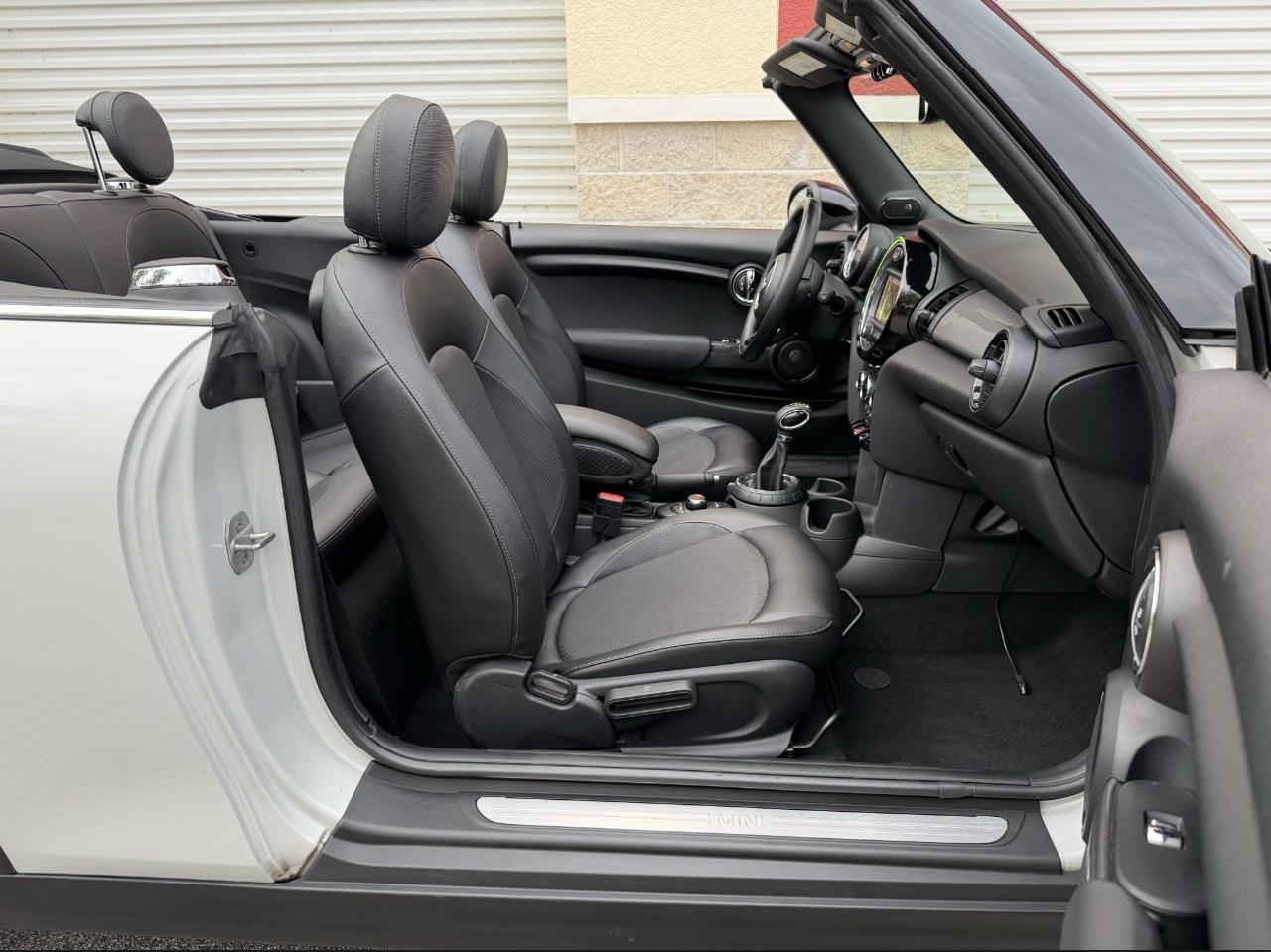 MINI Convertible  2017