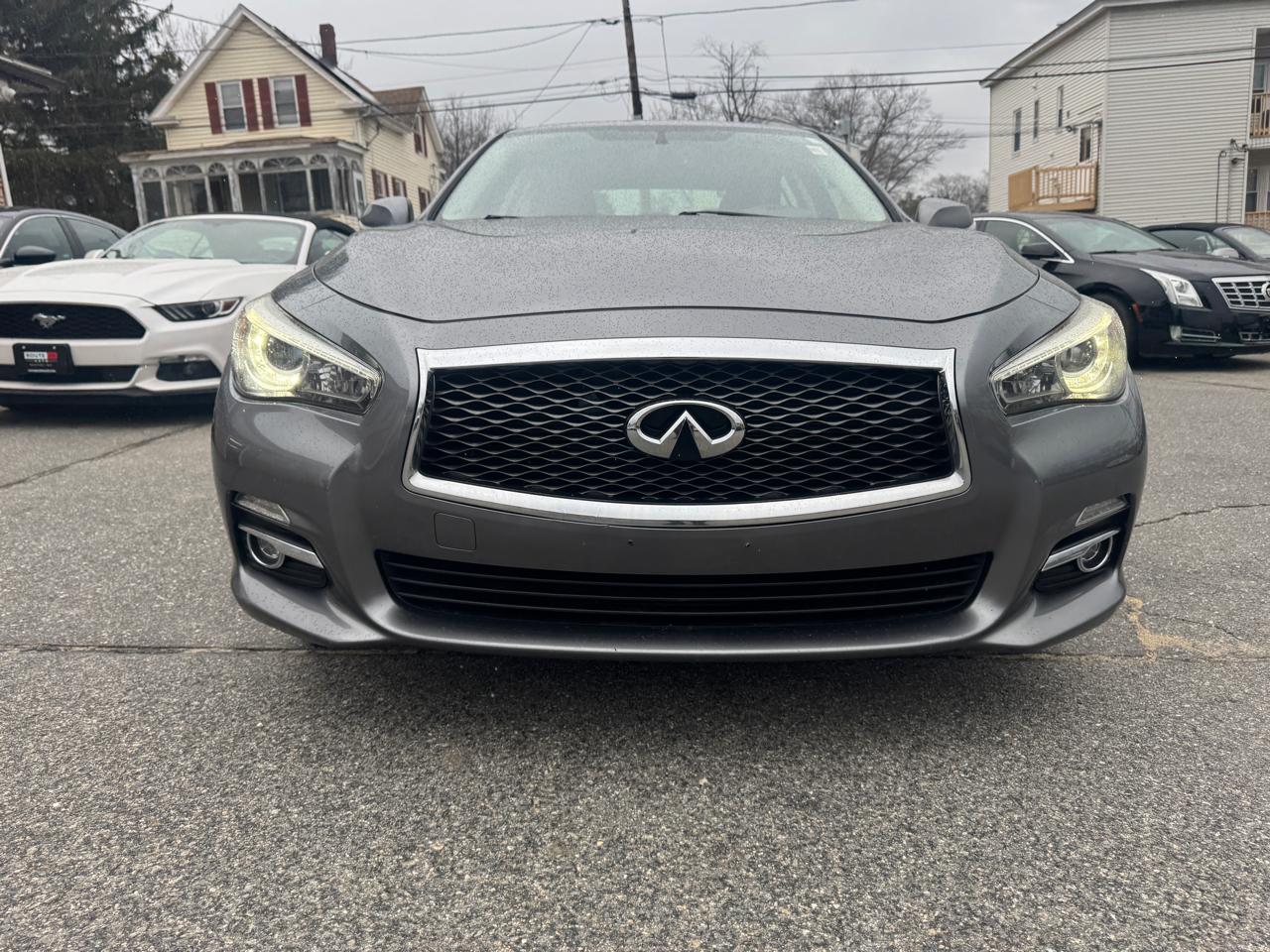 Infiniti Q50 2.0t Premium 2016