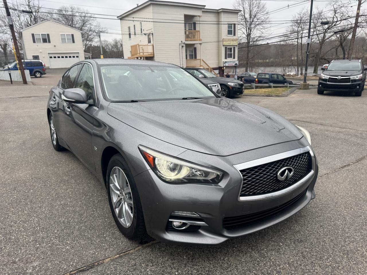 Infiniti Q50 2.0t Premium 2016