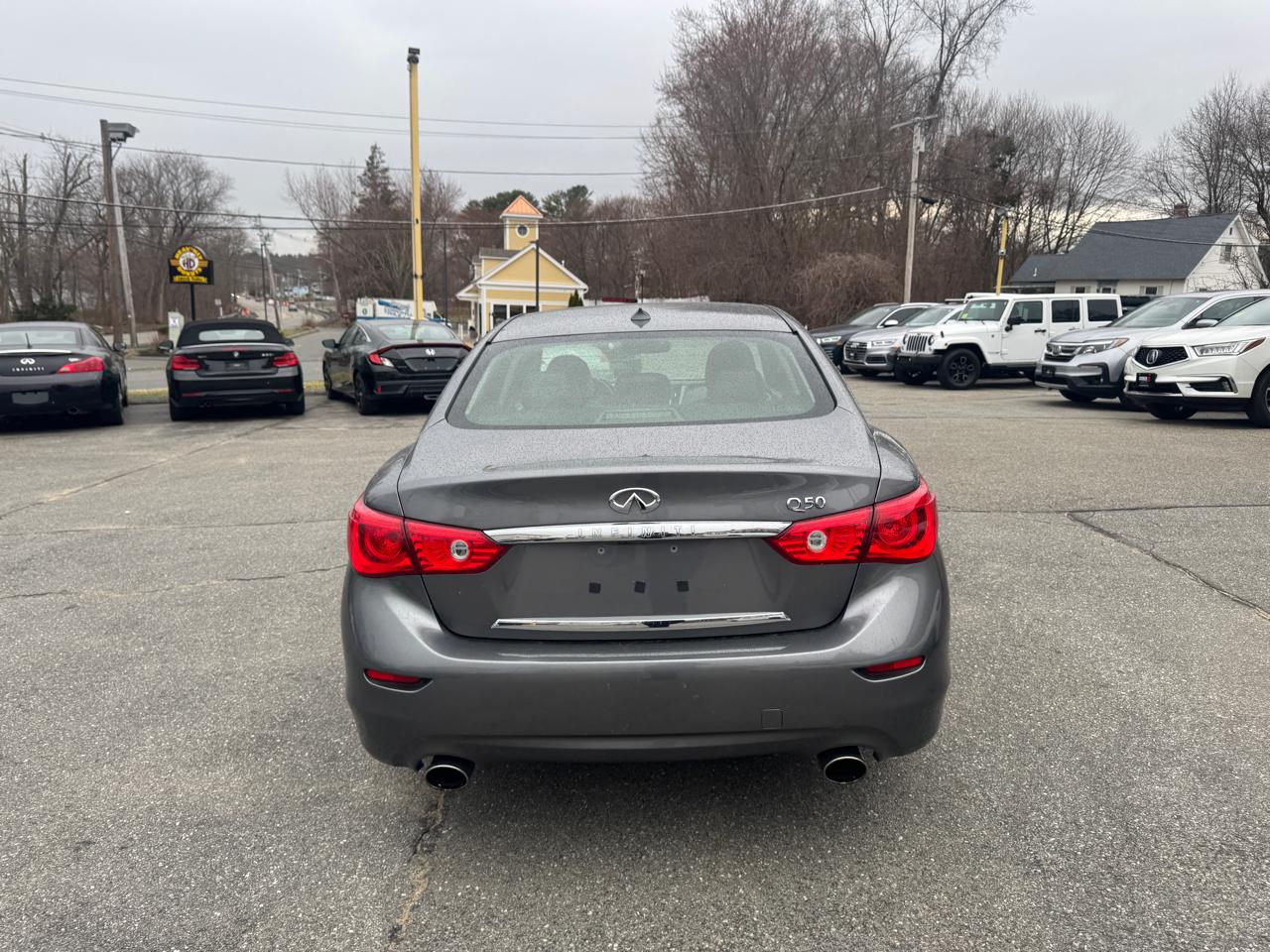 Infiniti Q50 2.0t Premium 2016