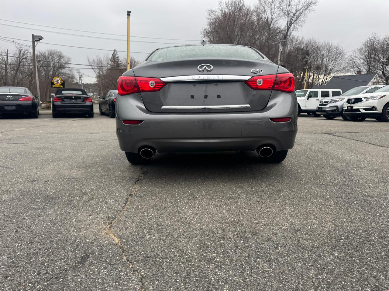 Infiniti Q50 2.0t Premium 2016