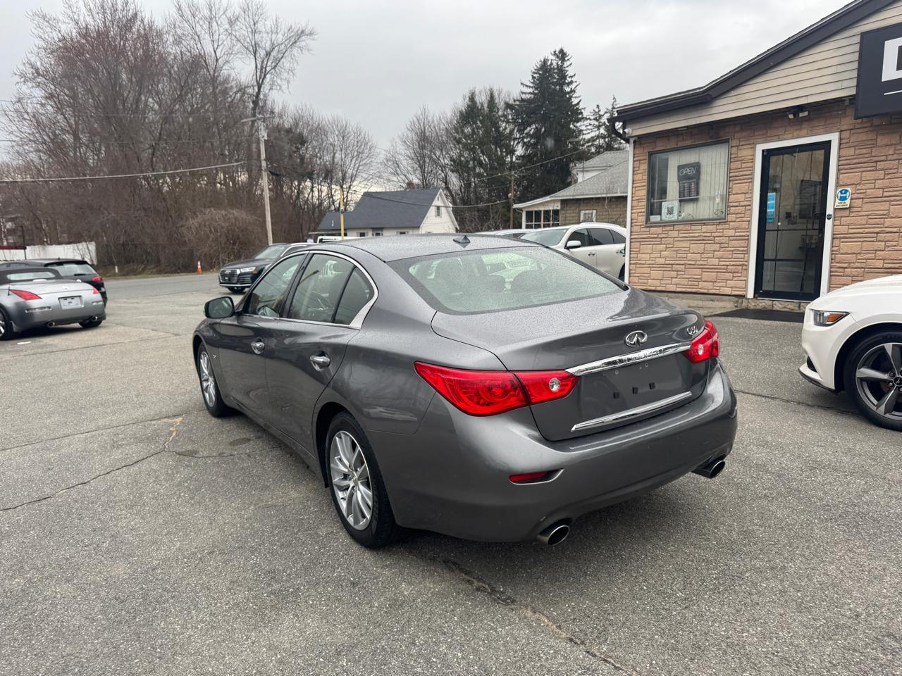 Infiniti Q50 2.0t Premium 2016