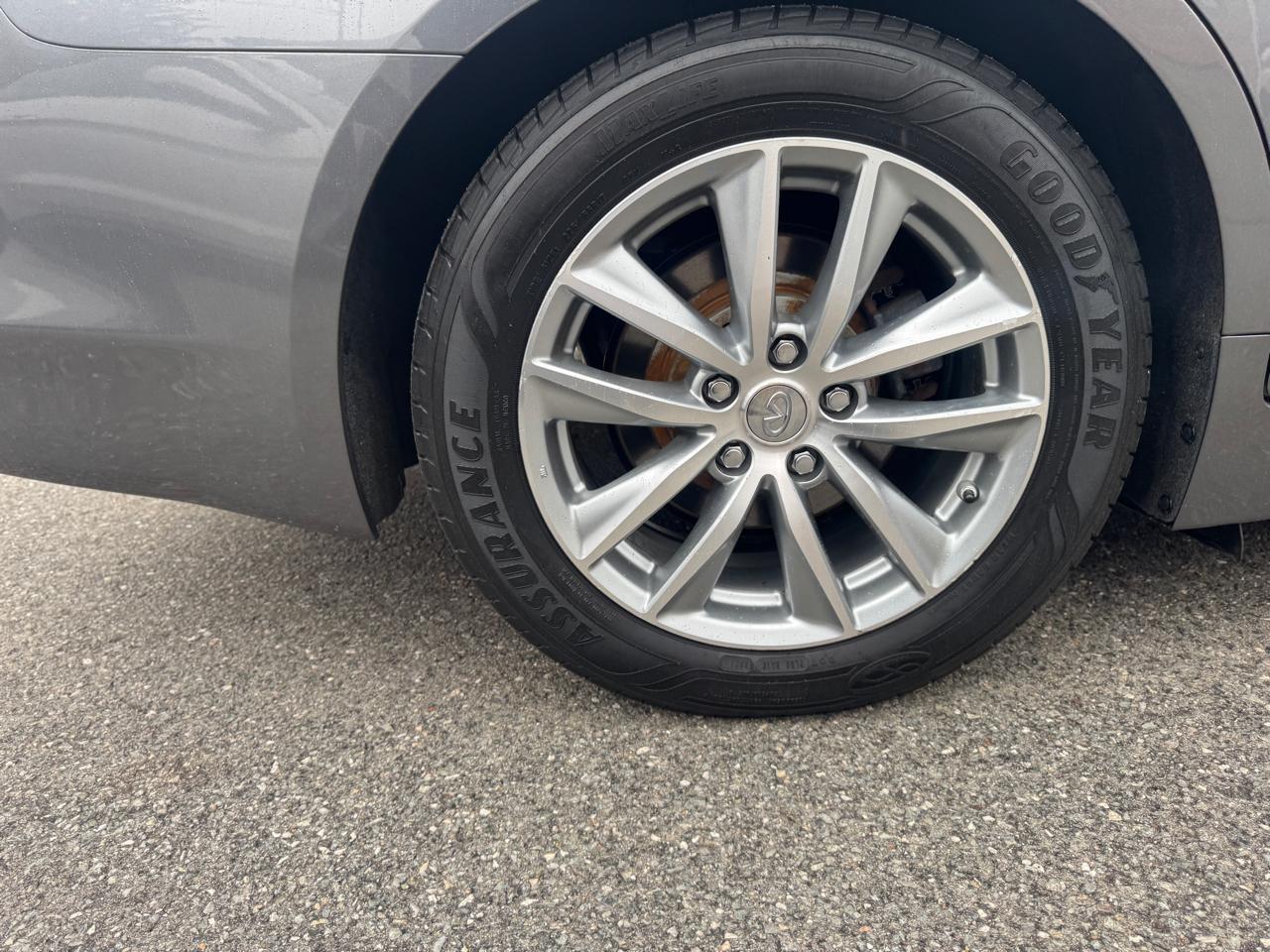 Infiniti Q50 2.0t Premium 2016