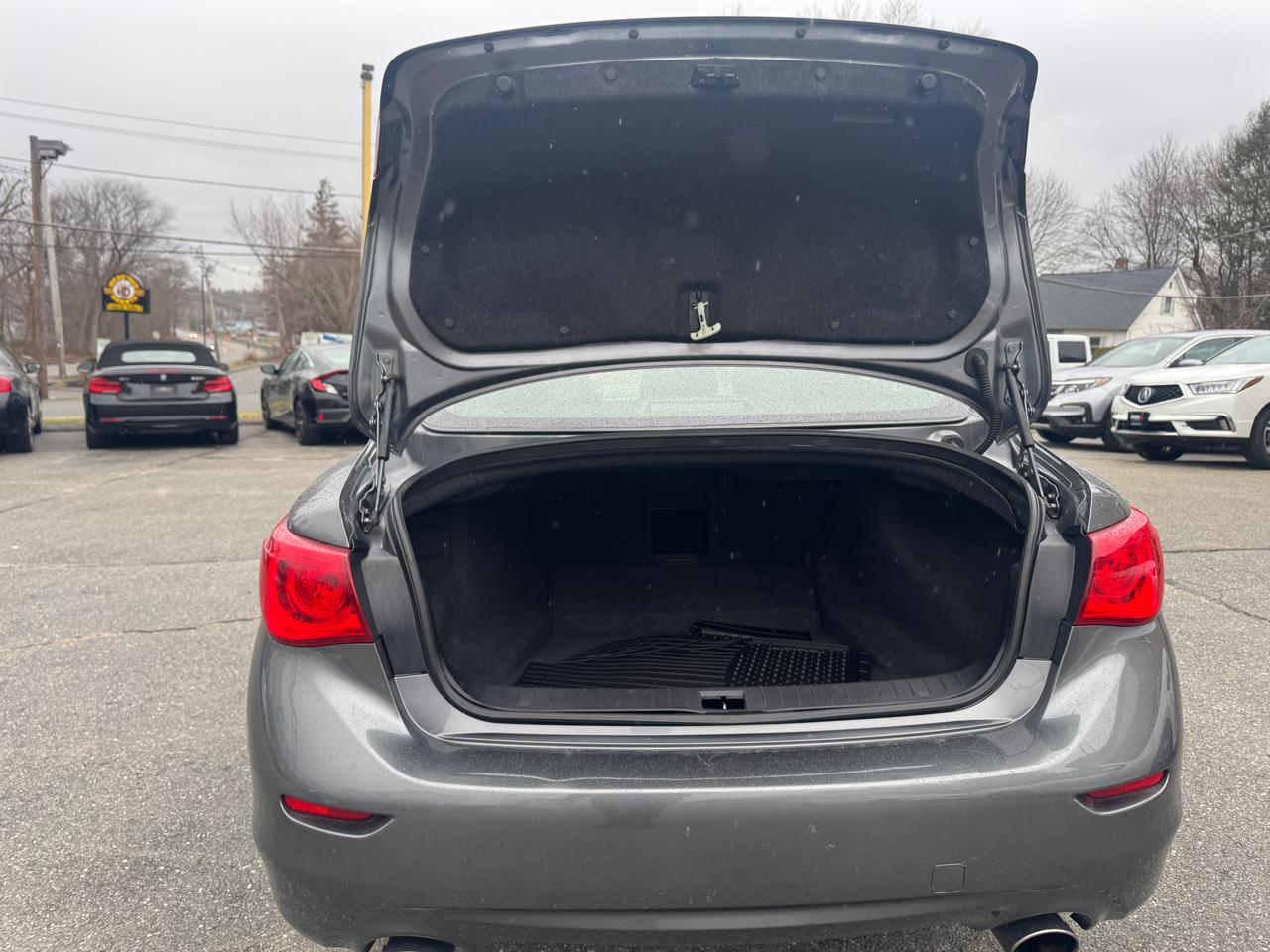 Infiniti Q50 2.0t Premium 2016