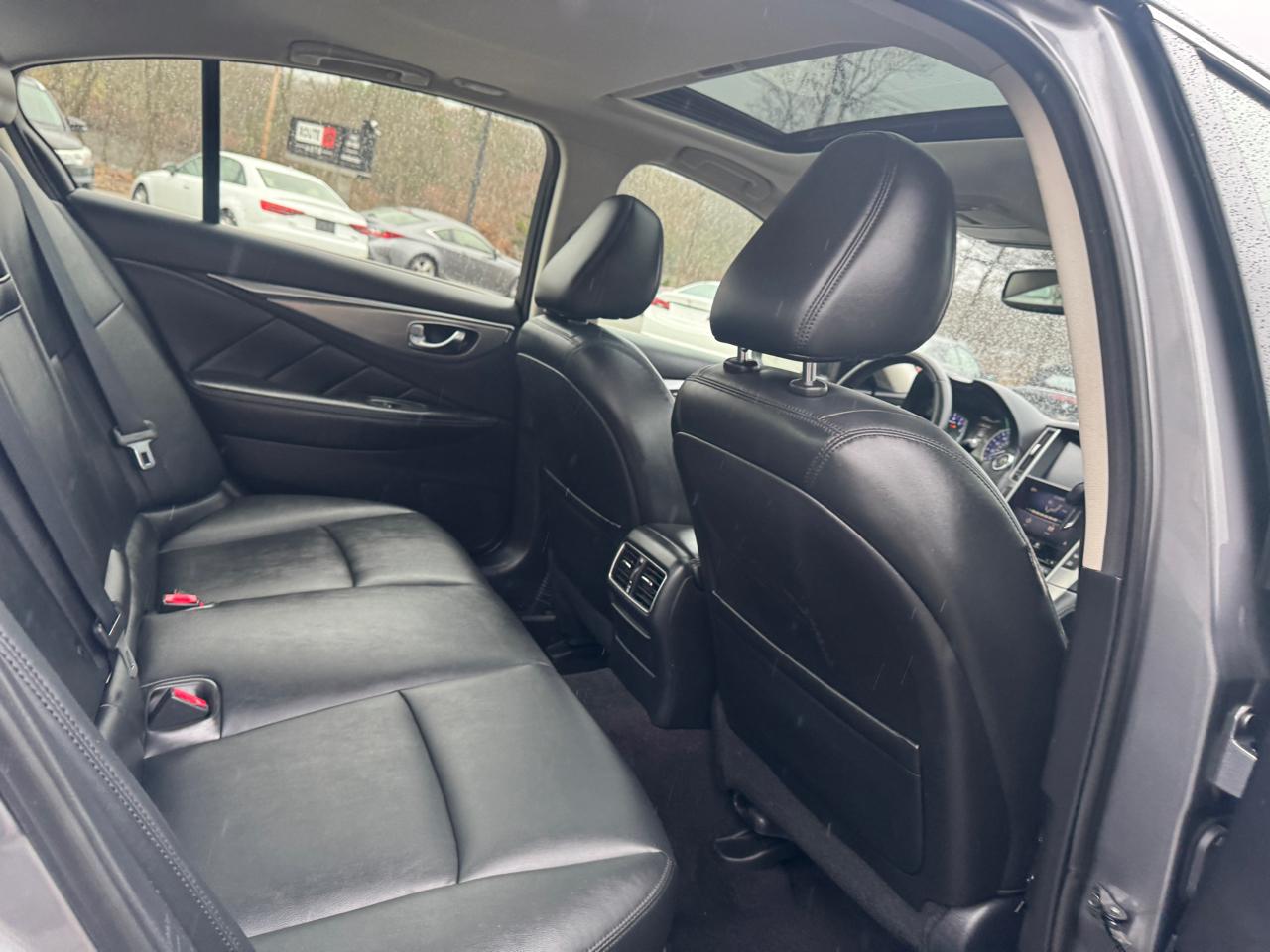 Infiniti Q50 2.0t Premium 2016