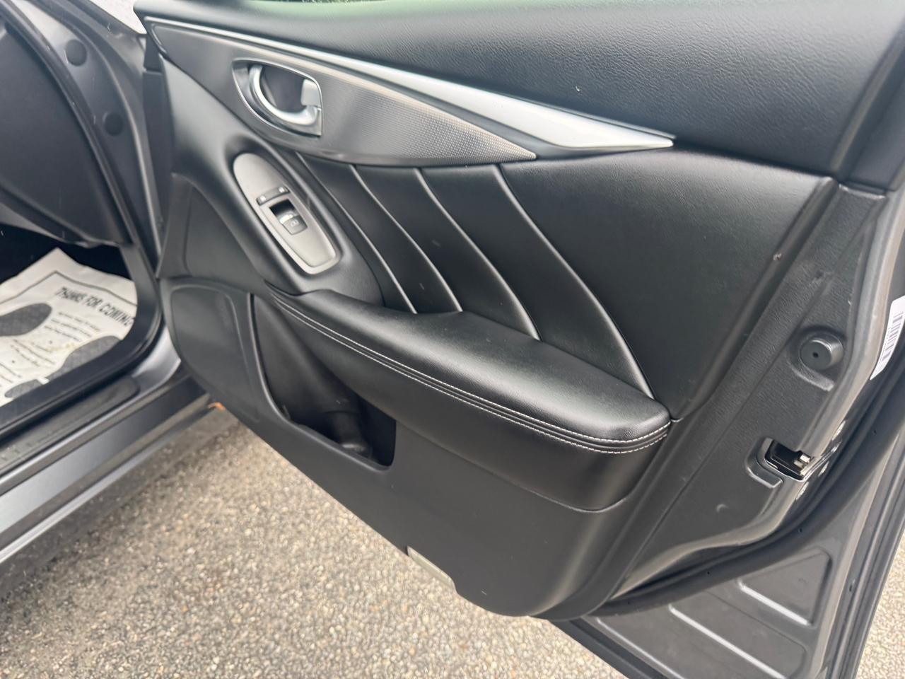 Infiniti Q50 2.0t Premium 2016