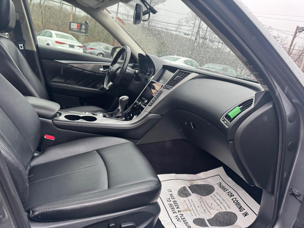 Infiniti Q50 2.0t Premium 2016