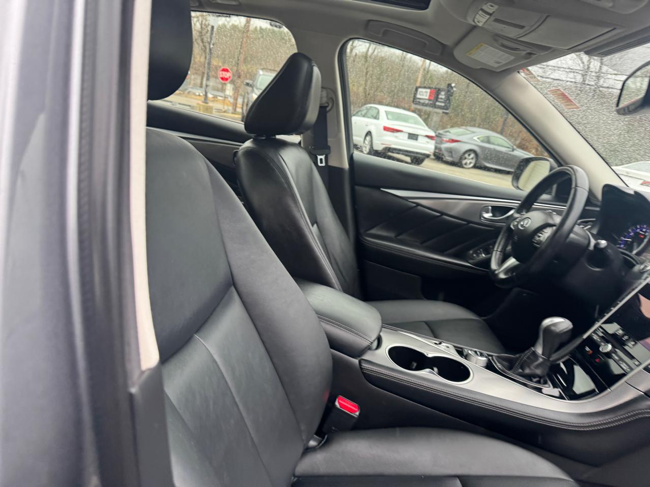 Infiniti Q50 2.0t Premium 2016