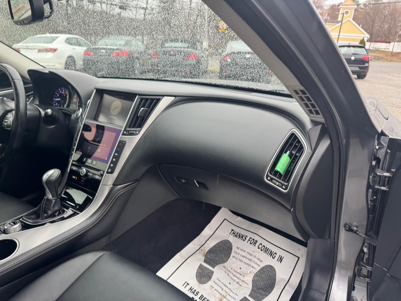 Infiniti Q50 2.0t Premium 2016