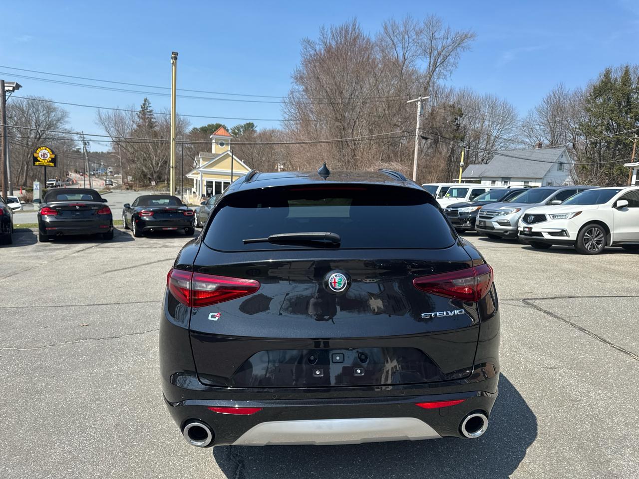 Alfa Romeo Stelvio  2020