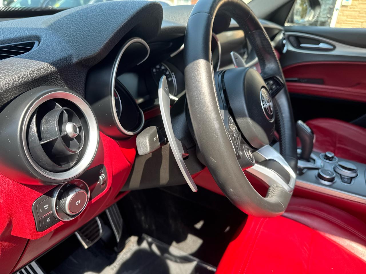 Alfa Romeo Stelvio  2020
