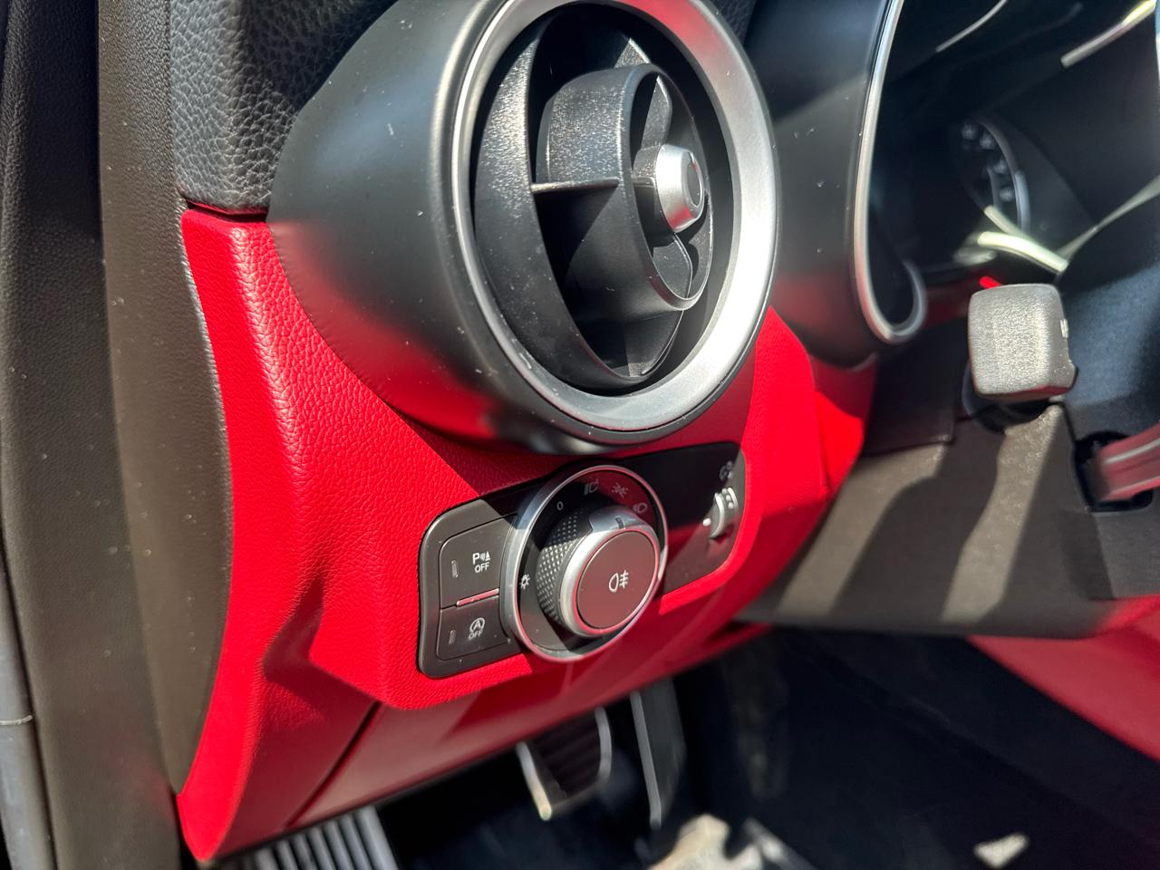 Alfa Romeo Stelvio  2020