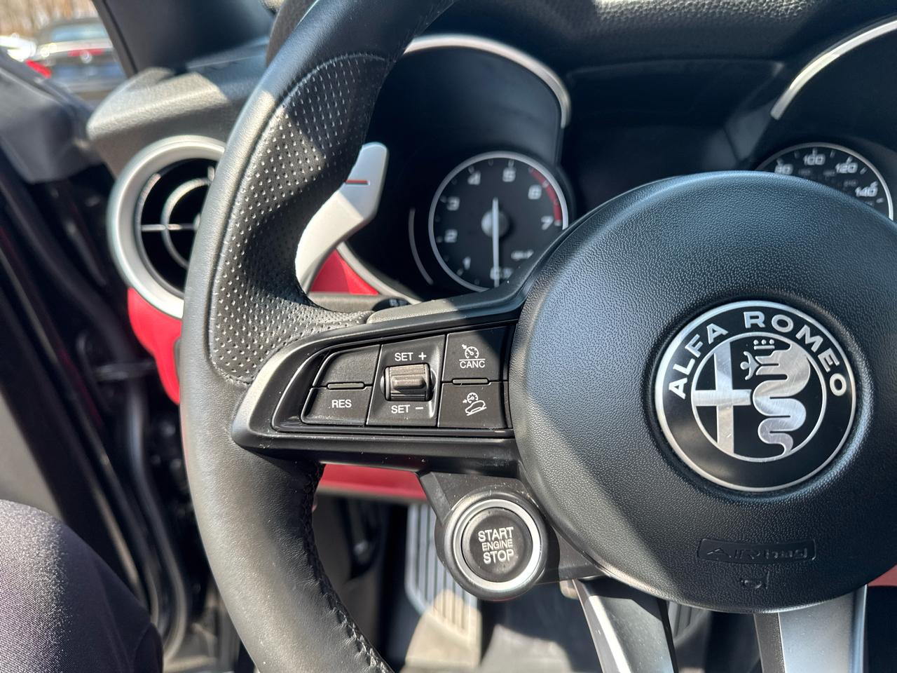 Alfa Romeo Stelvio  2020