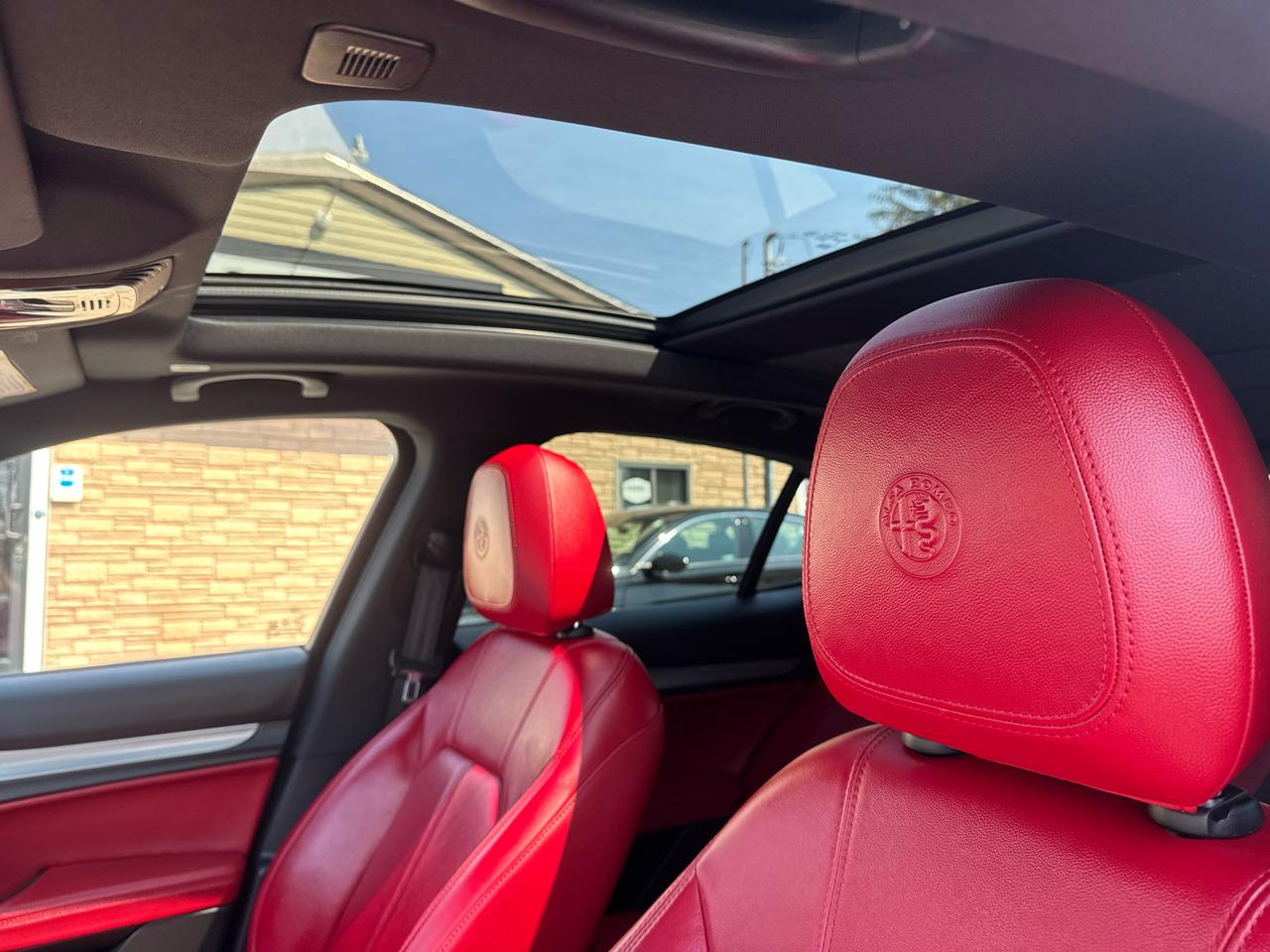 Alfa Romeo Stelvio  2020