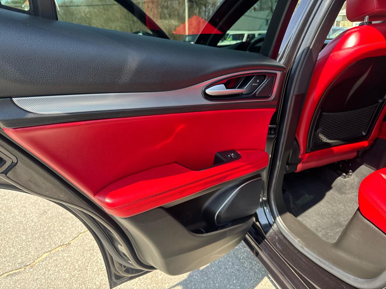 Alfa Romeo Stelvio  2020