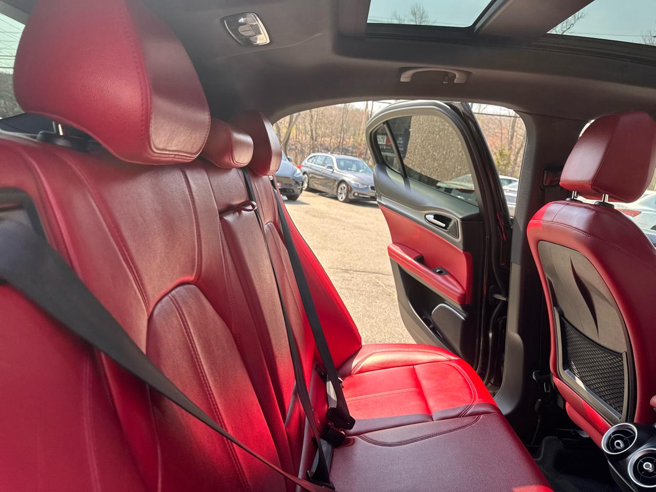 Alfa Romeo Stelvio  2020