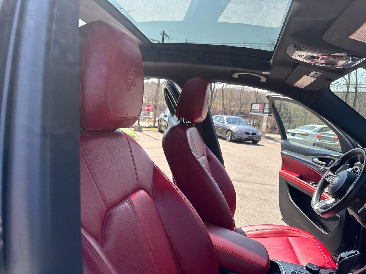 Alfa Romeo Stelvio  2020