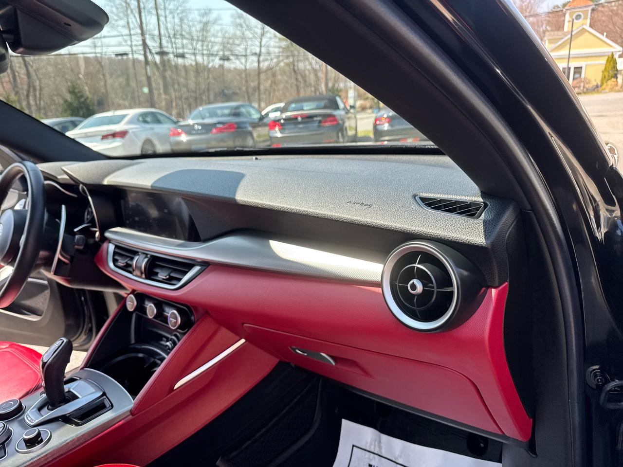 Alfa Romeo Stelvio  2020