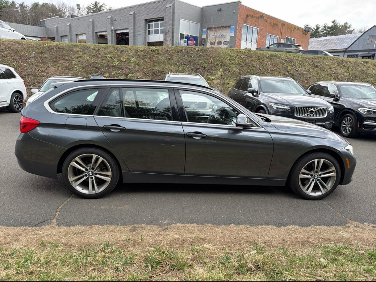 BMW 3 Series  2018