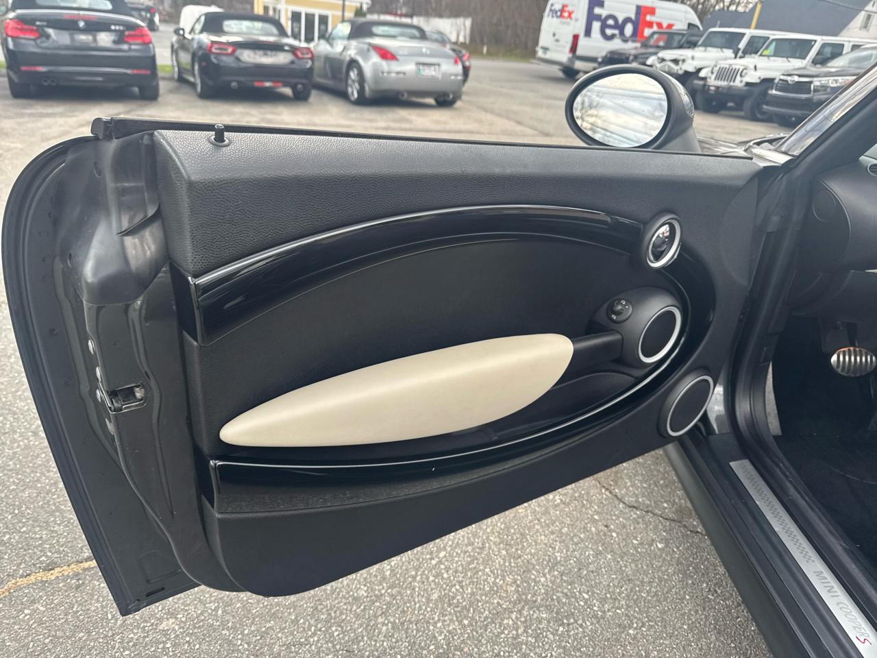 MINI Cooper Convertible  2014