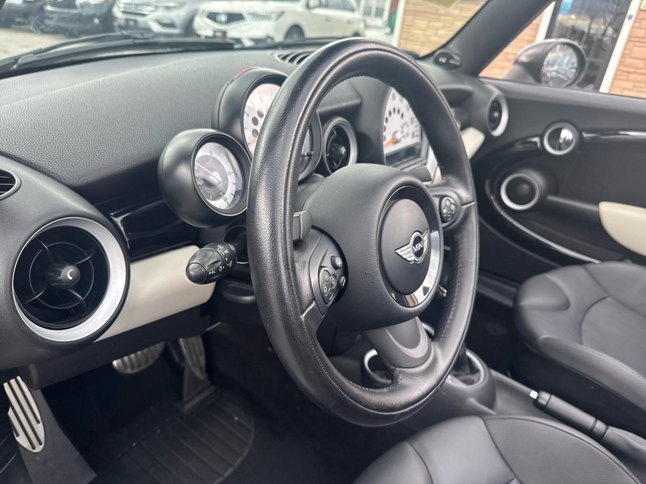 MINI Cooper Convertible  2014