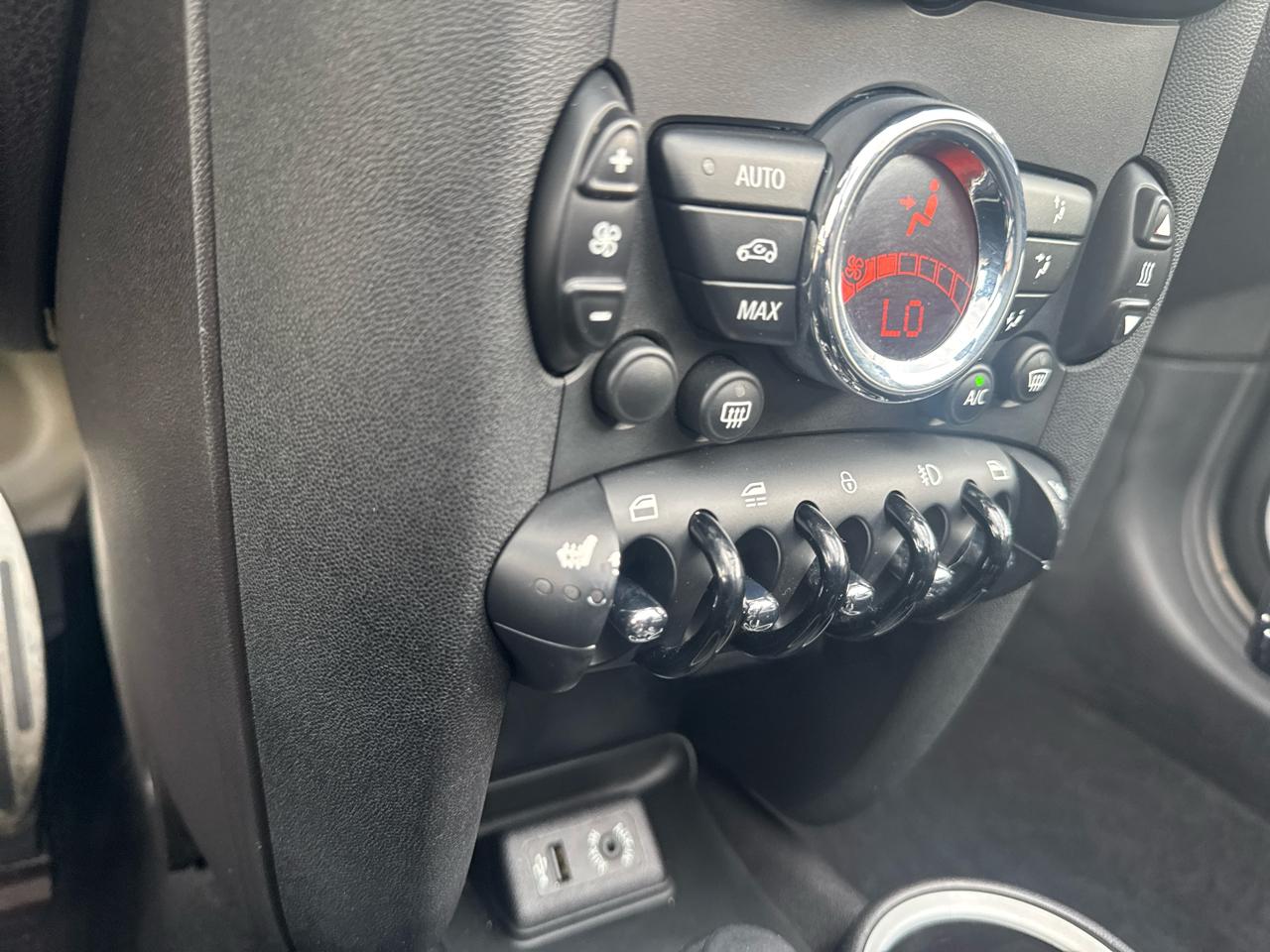 MINI Cooper Convertible  2014