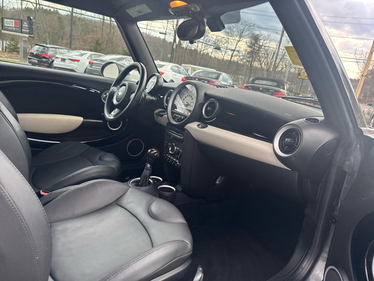 MINI Cooper Convertible  2014