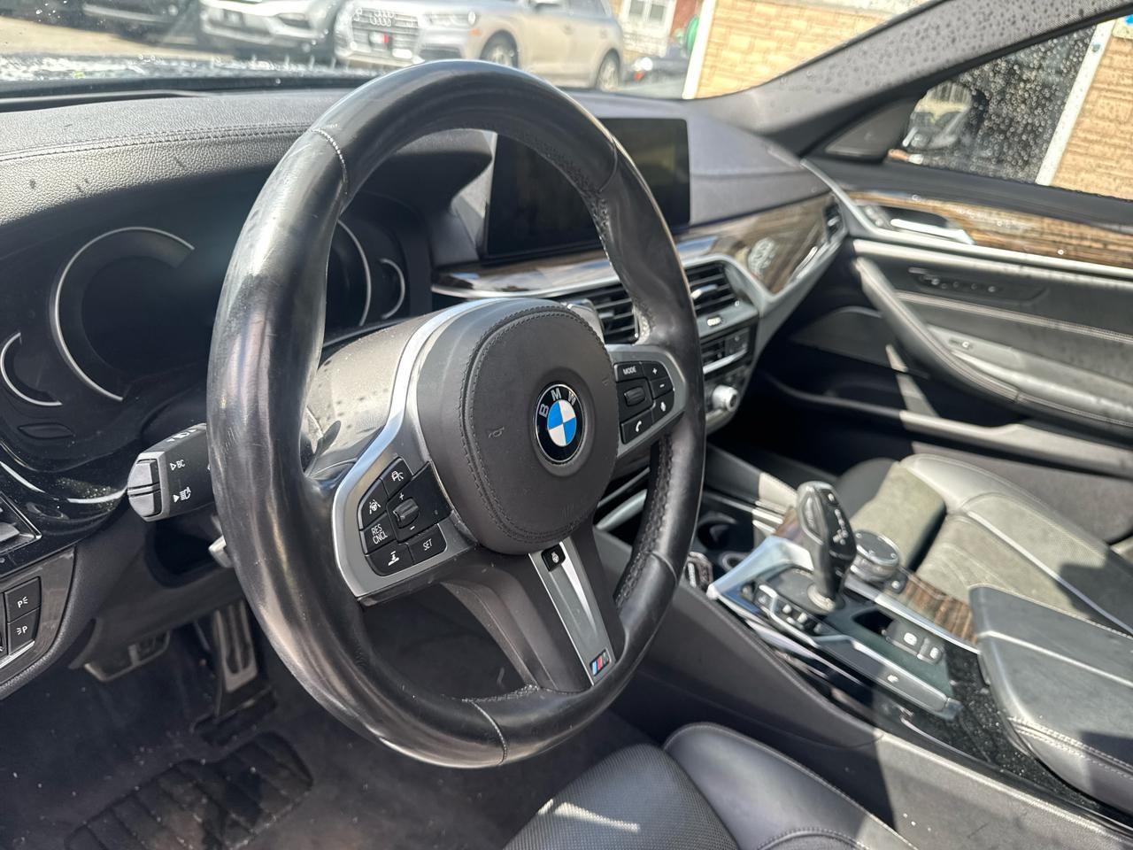 BMW 5 Series  2018