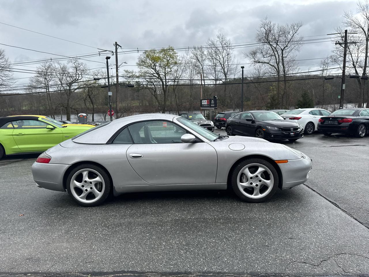 Porsche 911 Carrera  2001