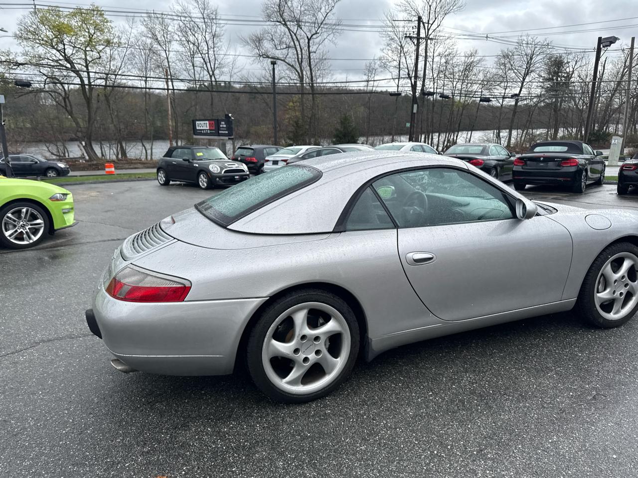 Porsche 911 Carrera  2001