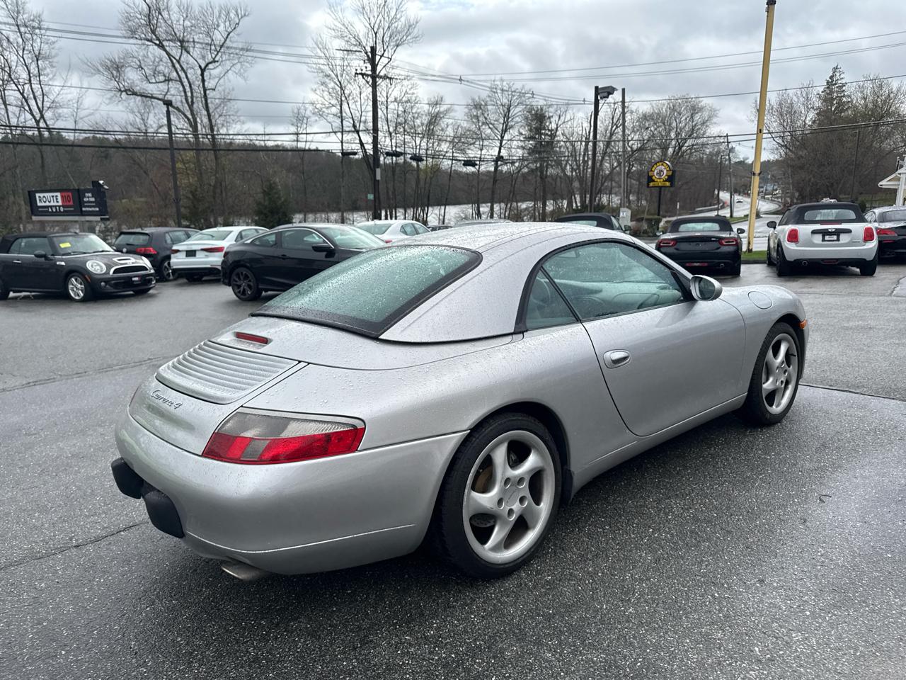 Porsche 911 Carrera  2001