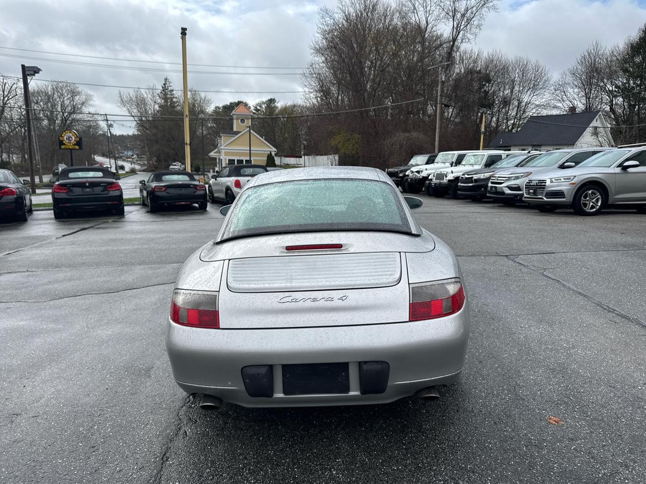 Porsche 911 Carrera  2001