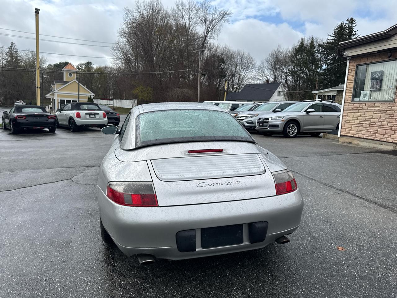 Porsche 911 Carrera  2001