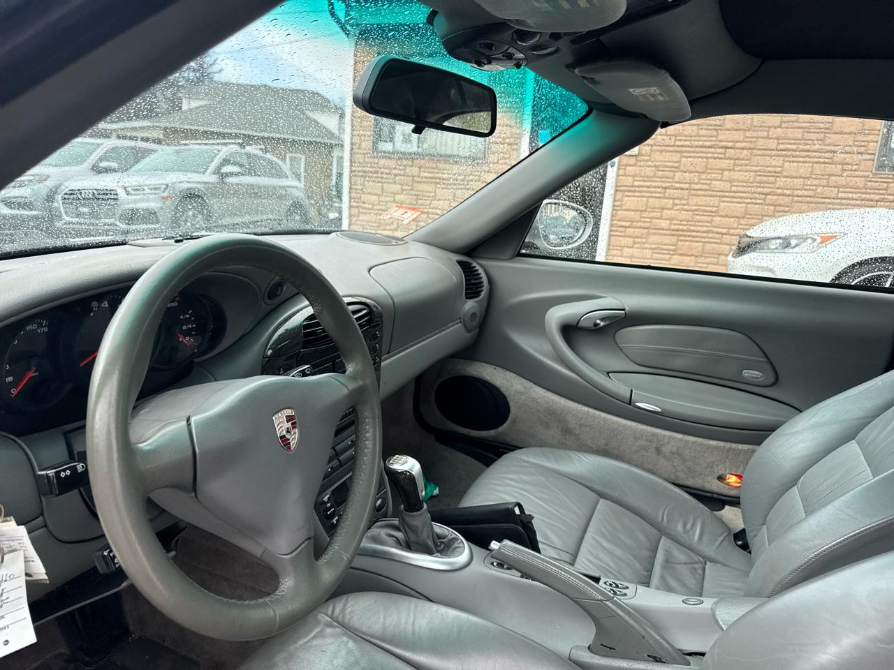 Porsche 911 Carrera  2001