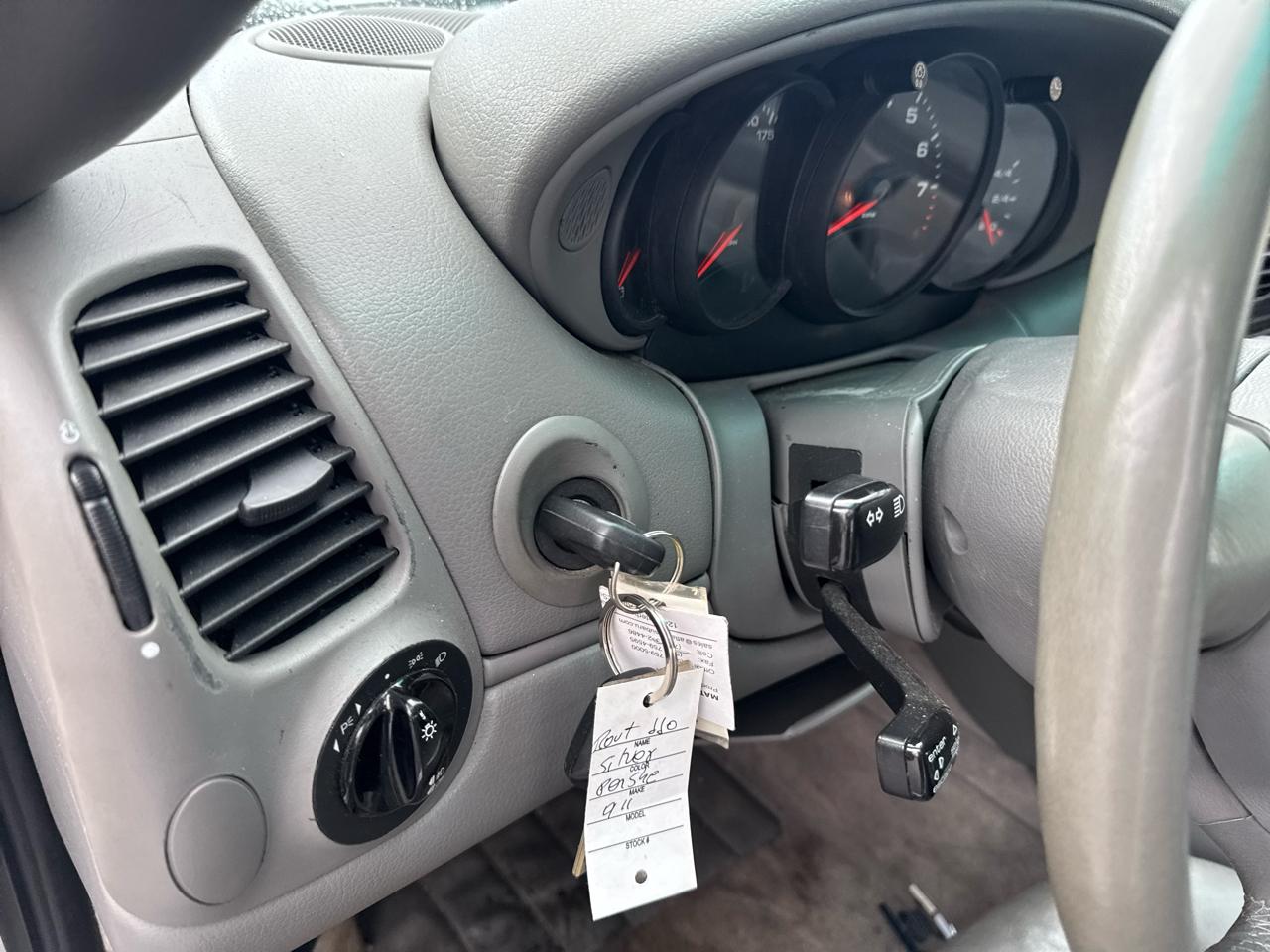 Porsche 911 Carrera  2001