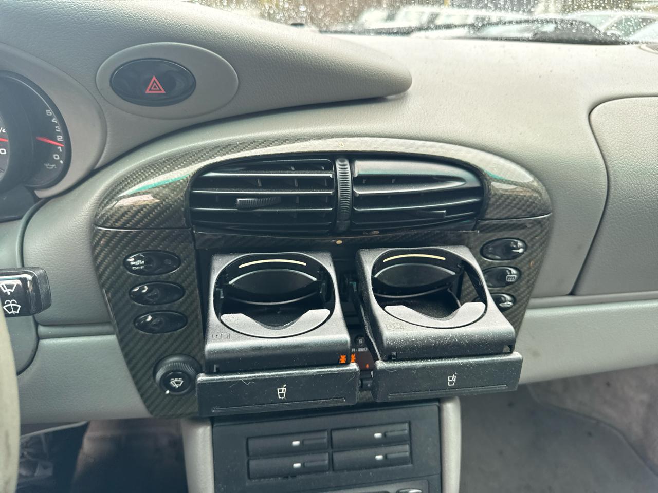 Porsche 911 Carrera  2001