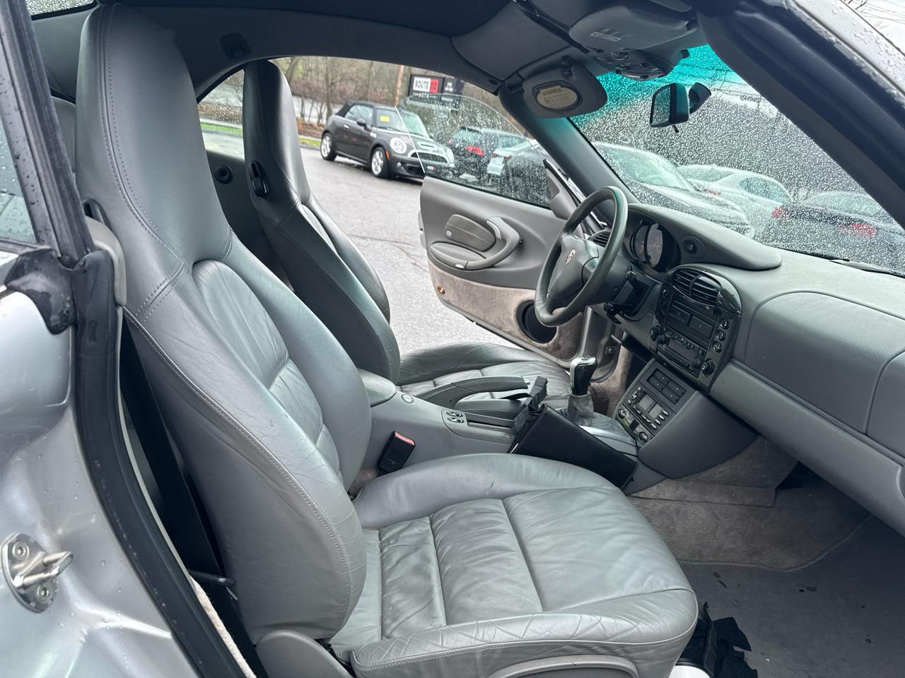 Porsche 911 Carrera  2001