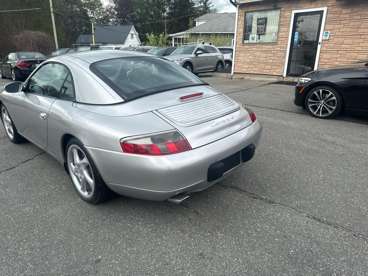 Porsche 911 Carrera  2001