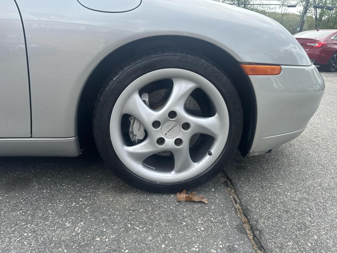 Porsche 911 Carrera  2001