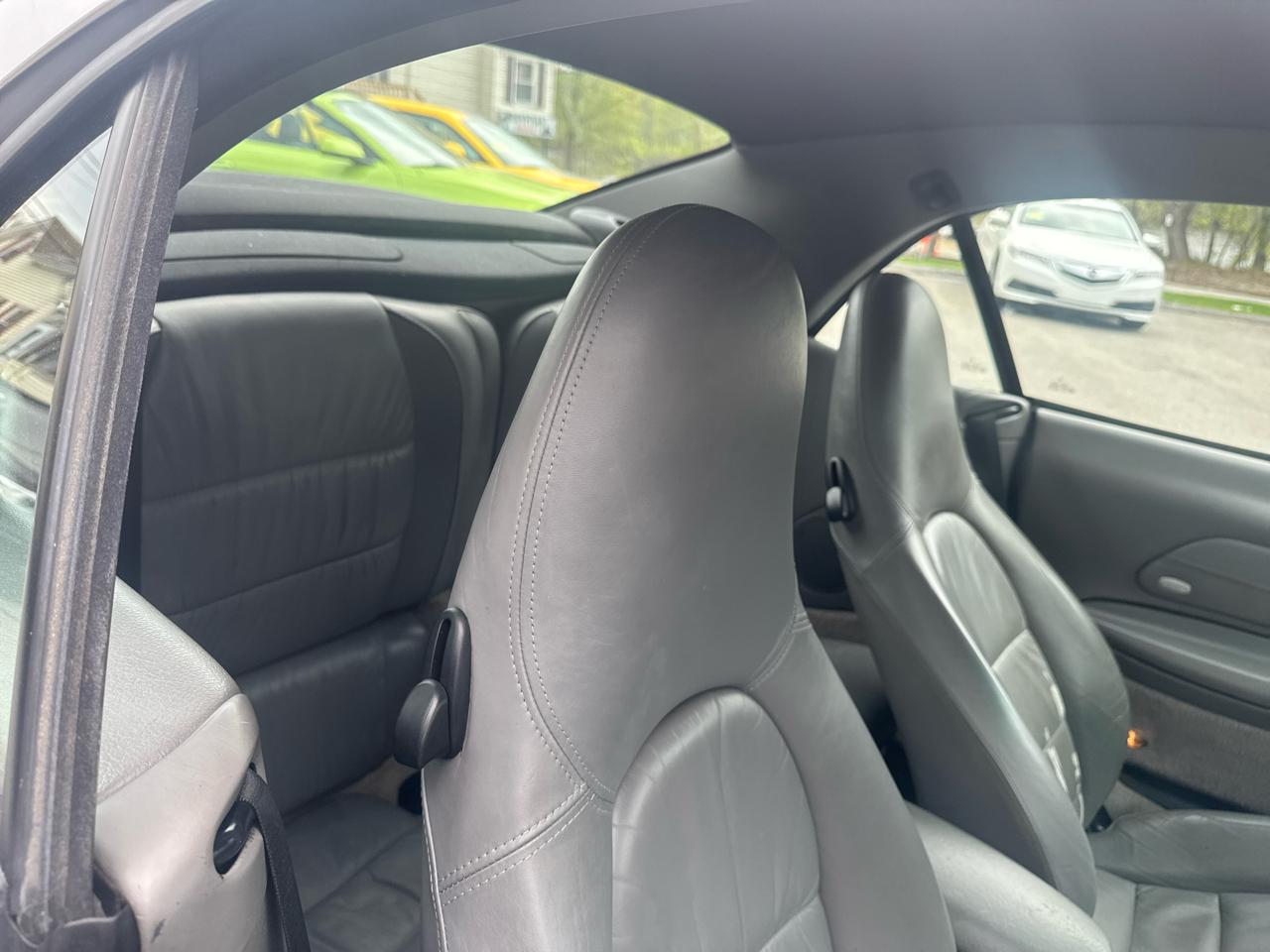 Porsche 911 Carrera  2001