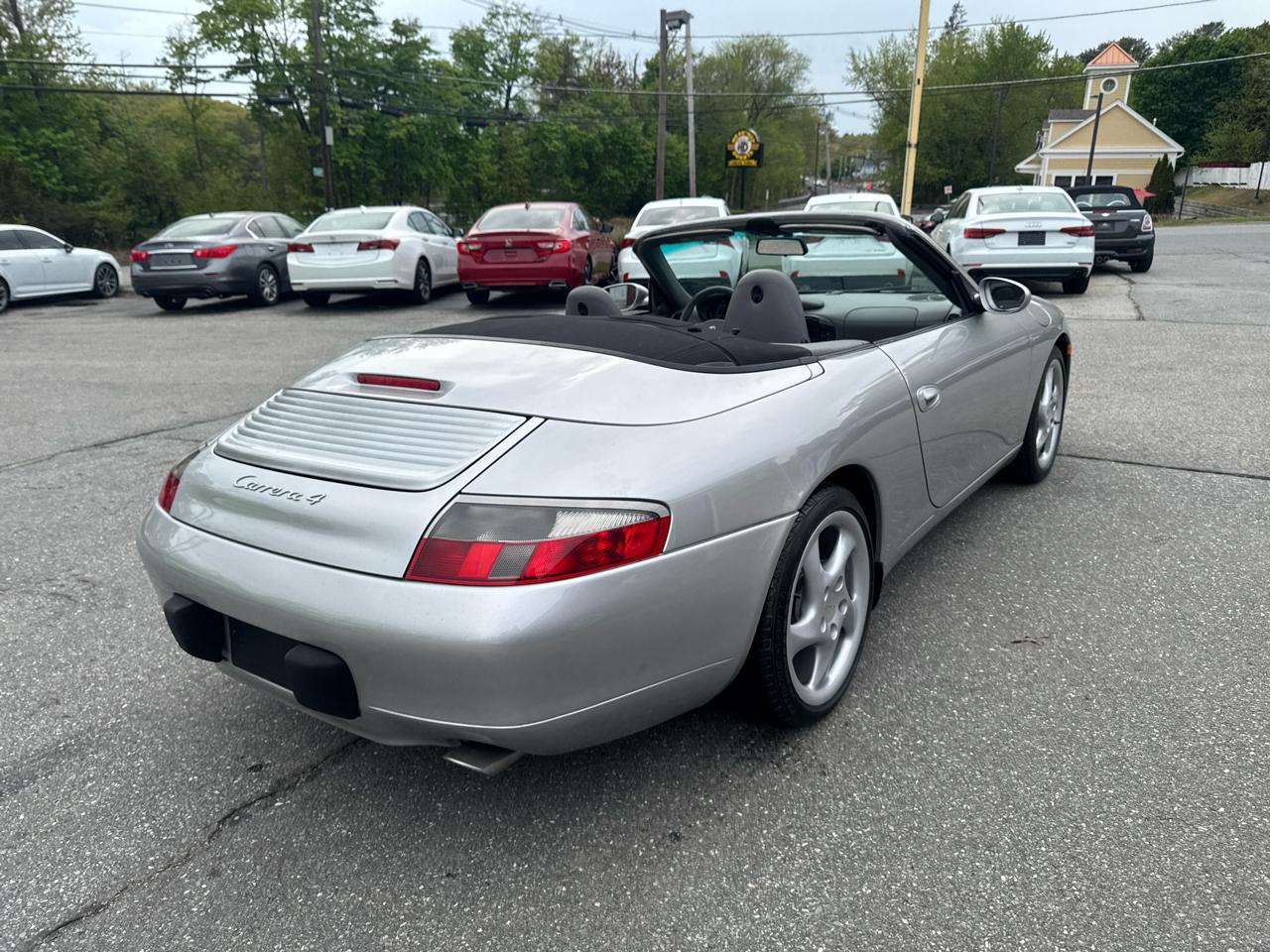 Porsche 911 Carrera  2001