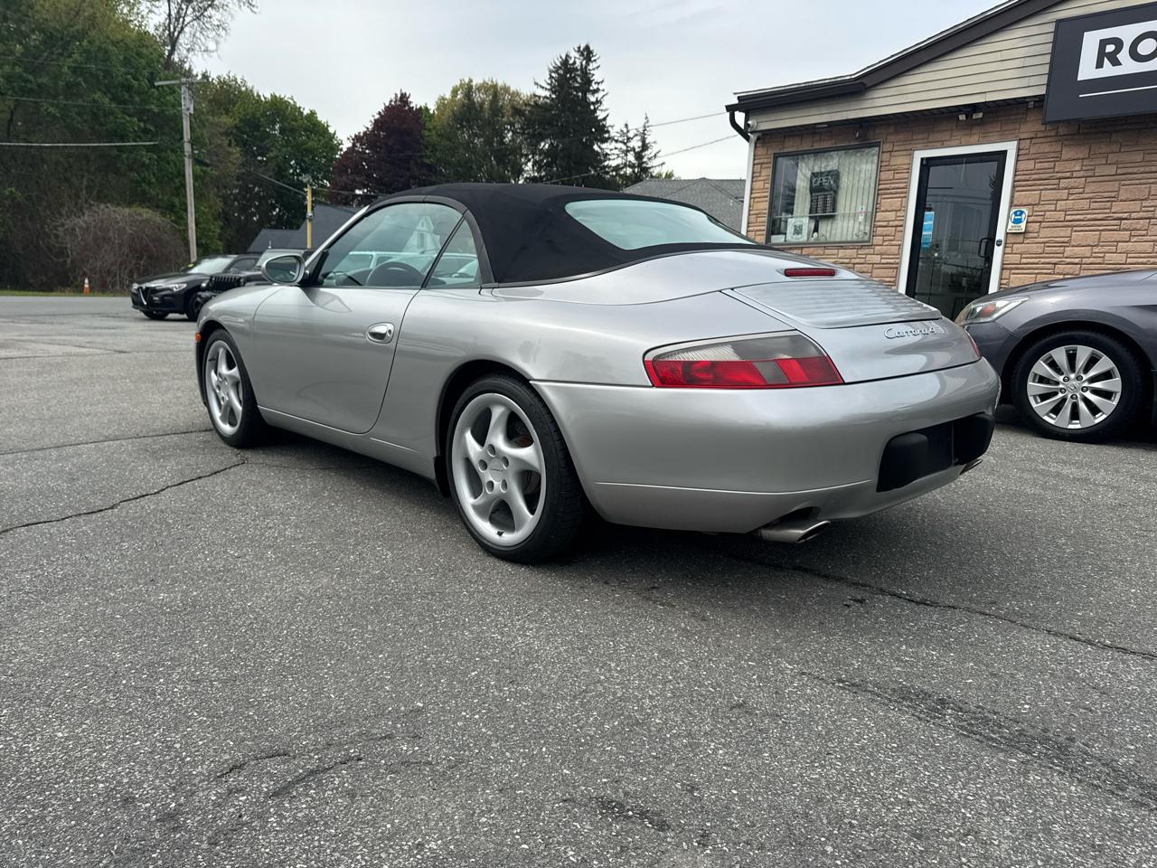 Porsche 911 Carrera  2001