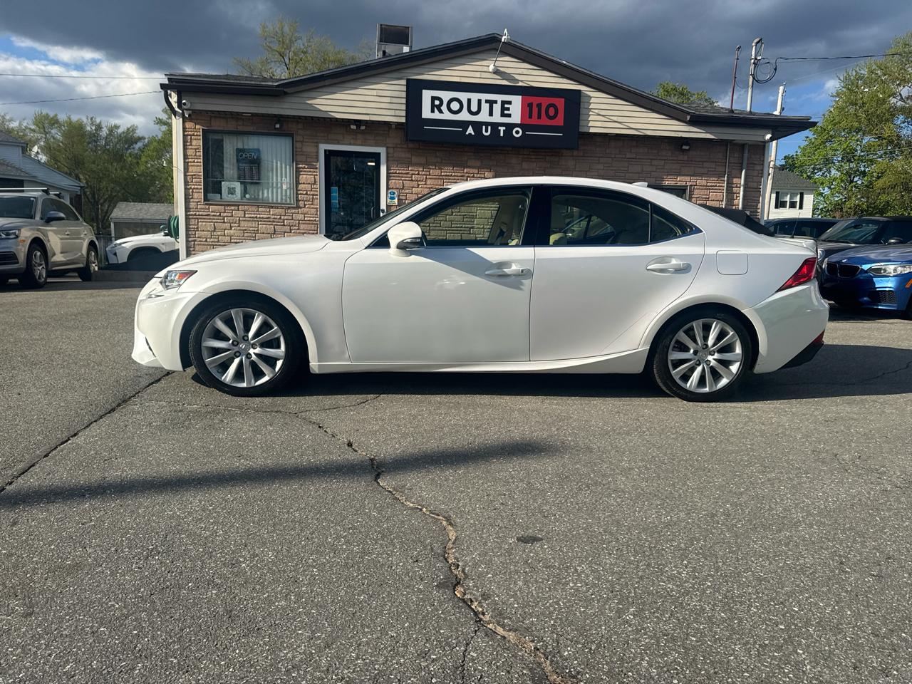 Lexus IS 300 4D Sedan AWD 2016