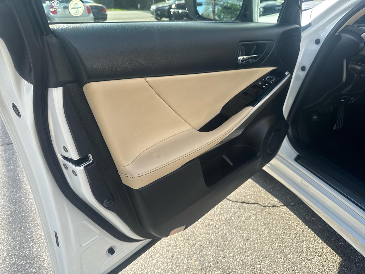 Lexus IS 300 4D Sedan AWD 2016